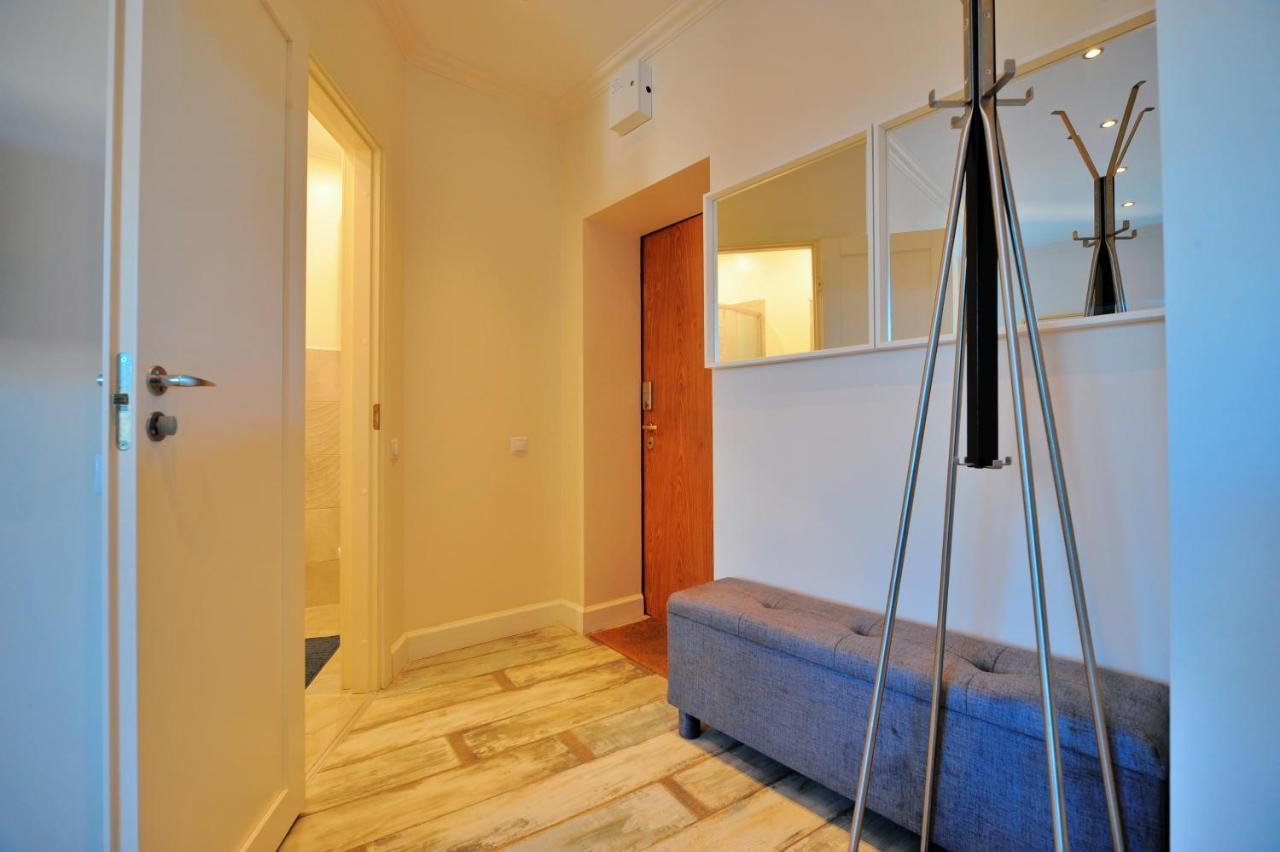 Gertrudes Residence Stay In Light-Filled Studio Apartment In Central ريغا المظهر الخارجي الصورة